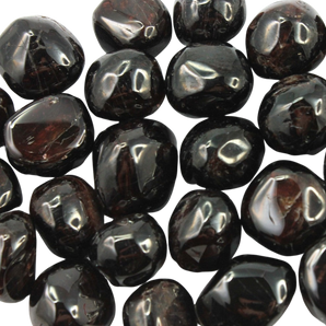 Garnet Tumbled Stone – Strength, Passion & Grounding Energy - Heavenly Crystals Online