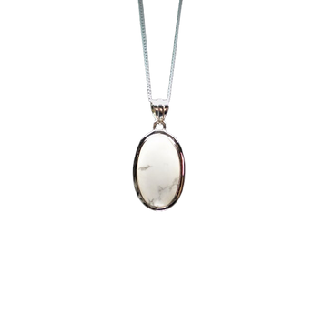 White Howlite in 925 Sterling Silver with chain - Peace, Clarity & Emotional Balance - Heavenly Crystals Online