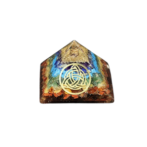 Chakra Orgonite Pyramid with Clear Quartz, Copper & Ruyi Pattern (236g) – Chakra Balancing, Prosperity Flow & Energy Alignment - Heavenly Crystals Online