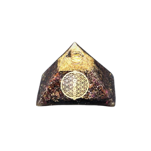 Garnet, Clear Quartz & Chakra Orgonite Pyramid with Flower of Life – Strength, Vitality & Full‑Spectrum Energy Alignment - Heavenly Crystals Online