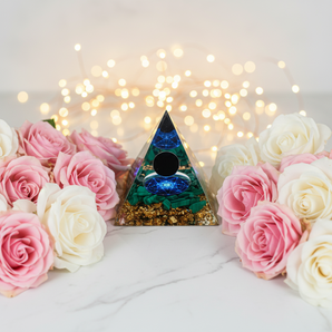 Malachite, Black Obsidian & Pentagram Orgonite Pyramid (110g) – Protection, Transformation & Energy Shielding - Heavenly Crystals Online