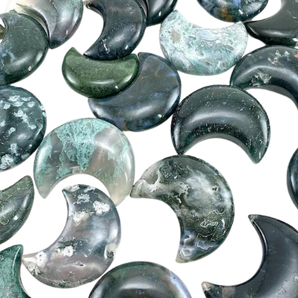Moss Agate Moon – Growth, Abundance & Heart‑Healing - Heavenly Crystals Online