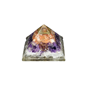 Selenite, Amethyst, Carnelian, Clear Quartz & Copper Orgonite Pyramid (303g) – Cleansing, Intuition, Vitality & High‑Vibration Alignment - Heavenly Crystals Online